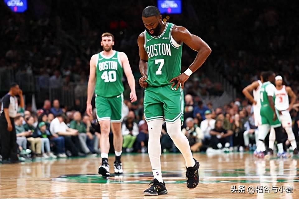 荷甲赛程吃紧,波士顿凯尔特人今晨回应争议,压力陡增,训练强度明显提升(波士顿凯尔特人队) 荷甲赛程吃紧,波士顿凯尔特人今晨回应争议,压力陡增,训练强度明显提升(波士顿凯尔特人队)