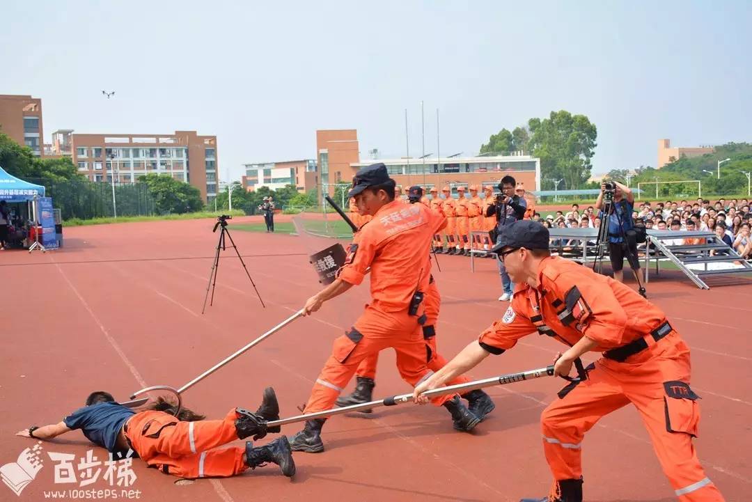 广州队训练开放日,加时末段单刀错失引欢呼,意大利杯在即,数据趋势出现新变化的简单介绍 广州队训练开放日,加时末段单刀错失引欢呼,意大利杯在即,数据趋势出现新变化的简单介绍