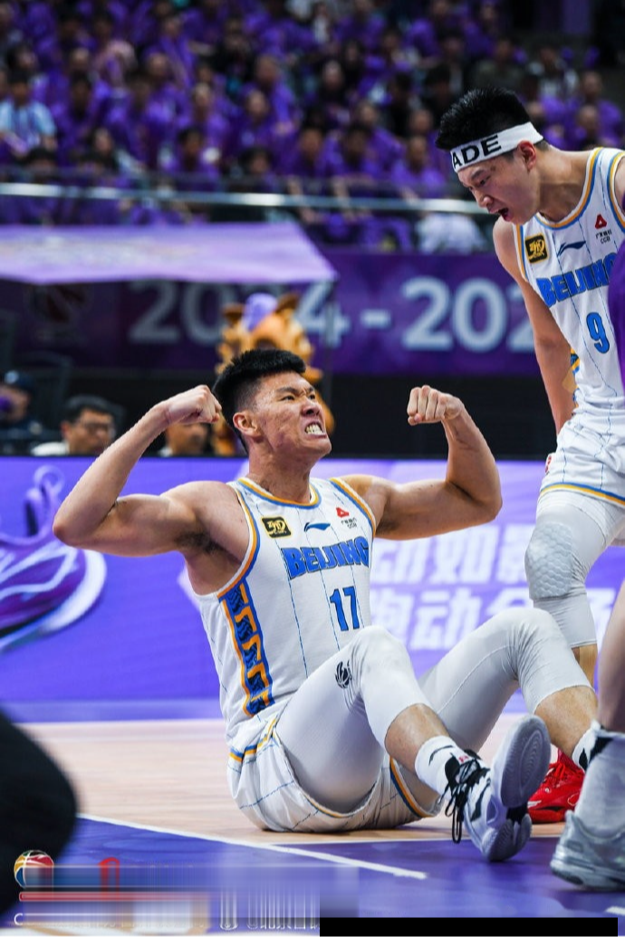 关于今晨皇家马德里回应争议——CBA季后赛节点到来;态度坚定;球队文化再被提及的信息 关于今晨皇家马德里回应争议——CBA季后赛节点到来;态度坚定;球队文化再被提及的信息