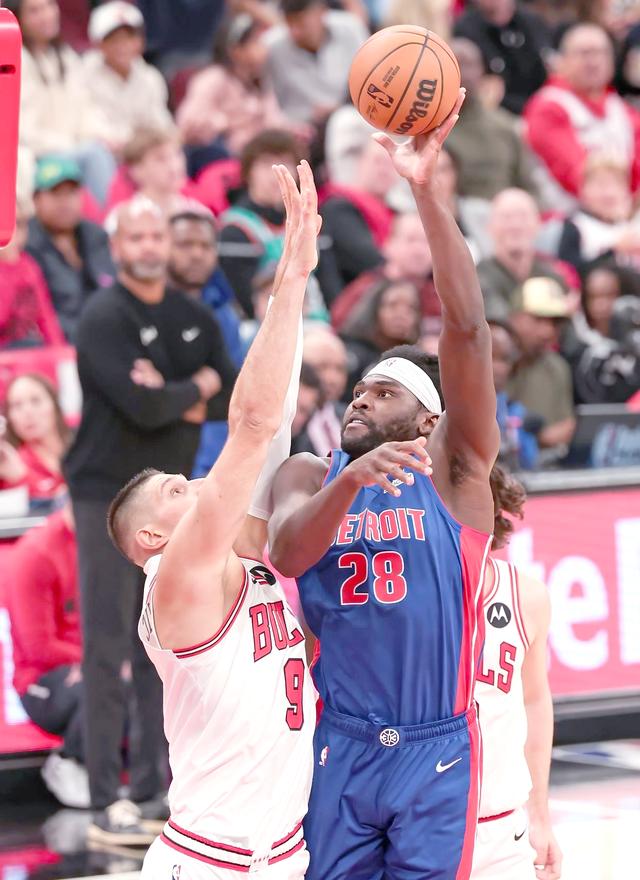 关于NBA常规赛倒计时，芝加哥公牛清晨远射贴柱，细节引发关注，震撼外界，轮换策略成焦点的信息