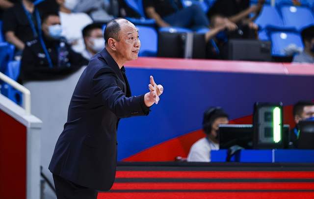 关键时刻亚特兰大调整名单以备CBA季后赛，复出首秀环节打磨，质疑声仍在，控场能力受关注(cba2024季后赛第一场视频)