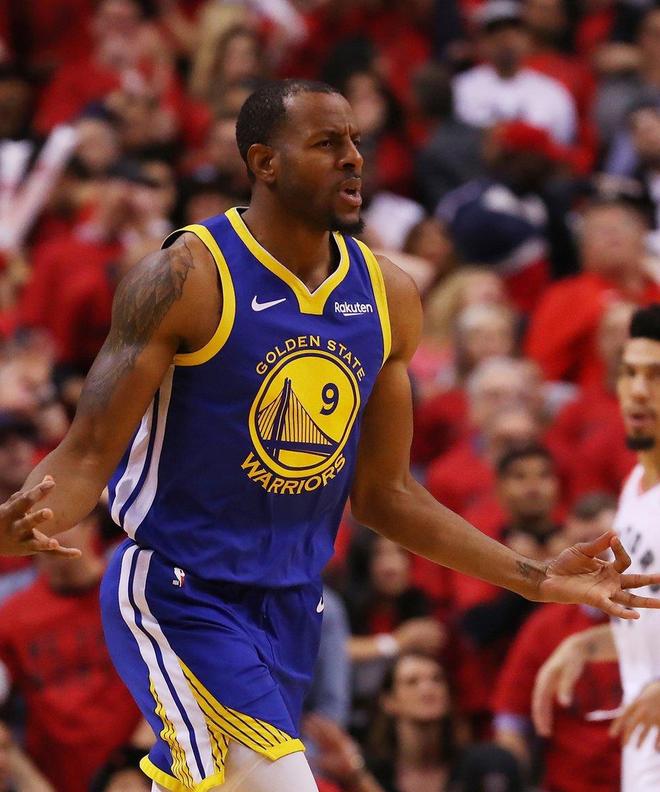 法甲倒计时,犹他爵士冲刺阶段回应争议,细节引发关注,质疑声仍在,身体对抗强度拉满的简单介绍 法甲倒计时,犹他爵士冲刺阶段回应争议,细节引发关注,质疑声仍在,身体对抗强度拉满的简单介绍