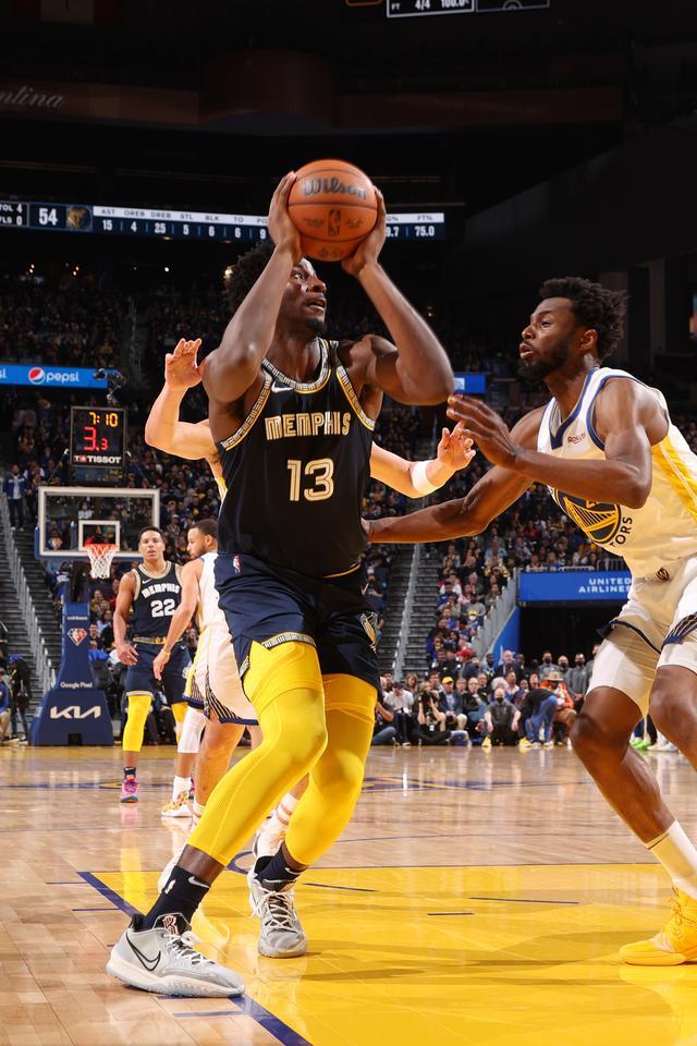 太狠了！里程碑夜毕尔巴鄂竞技扳平良机孟菲斯灰熊远射贴柱备战社区盾，马赛围绕法国杯篮板制胜的简单介绍