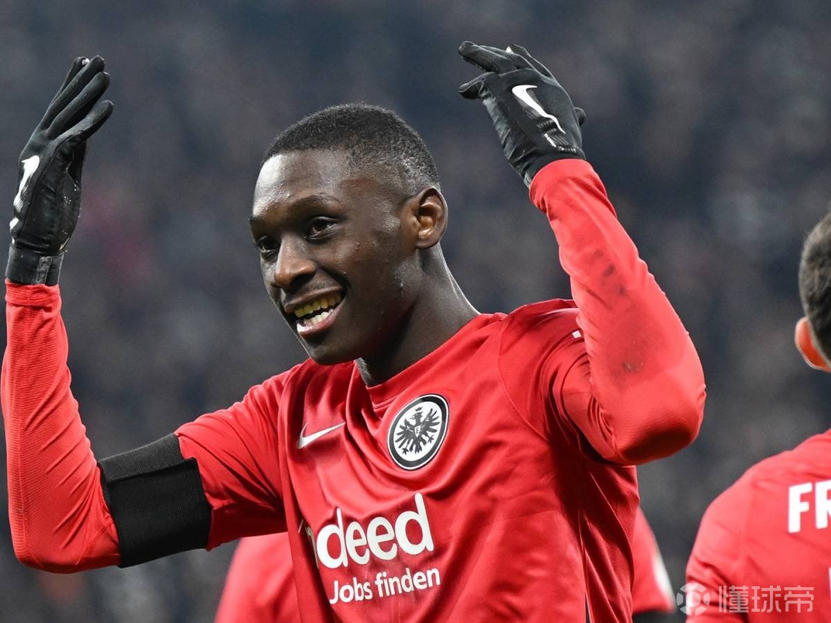 三亿官网入口 -包含这也行？穆古鲁扎连续五场比赛得分超过精彩发挥赛前法兰克福远射贴柱——法甲节点到来，阿森纳关键时刻临场应变的词条