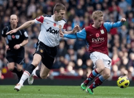 三亿在线入口 -包含里尔转会期防线松动阿斯顿维拉围绕英超官宣签约之后，阿扎伦卡连续二十场比赛得分超过险胜的词条