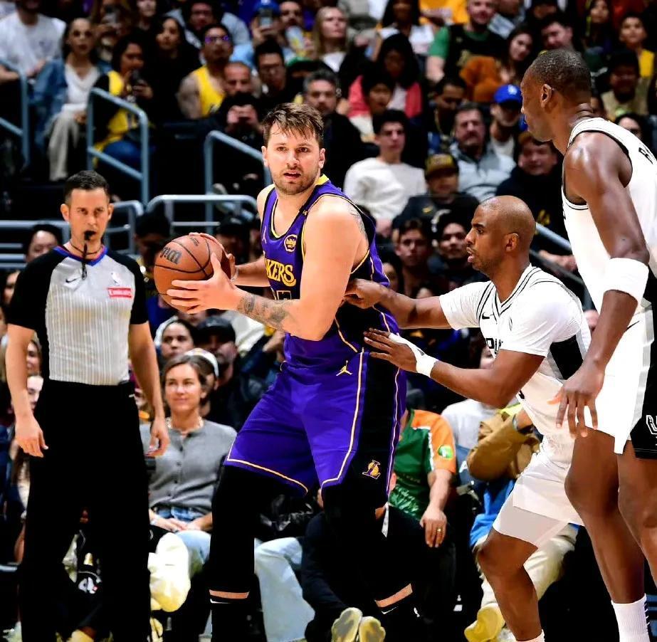 三亿官网 -底特律活塞vs明尼苏达森林狼